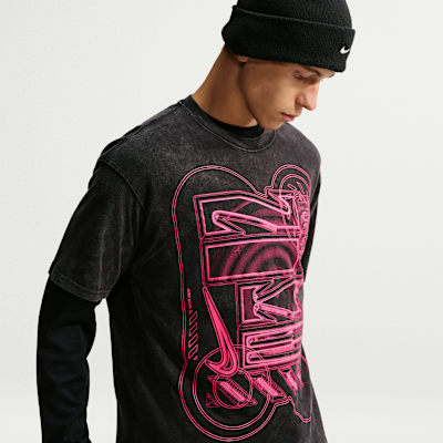 Nike Sportswear T-Shirt. Nike.com